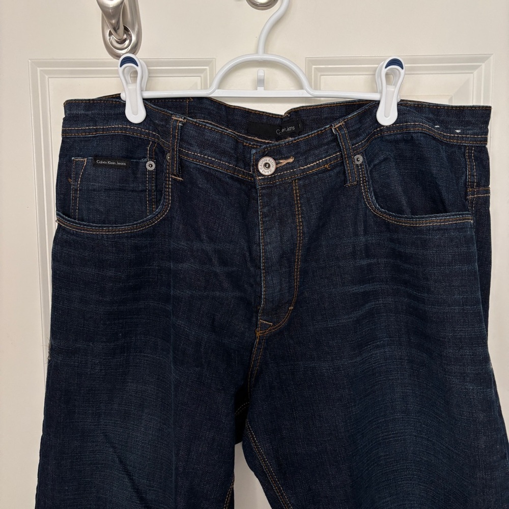 Calvin Klein Men's Slim-Straight low rise Jeans 38 30 - Picture 2 of 7
